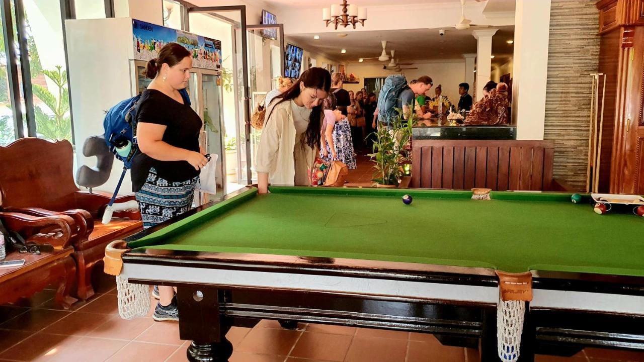 Darling Pub Hostel Siem Reap Esterno foto