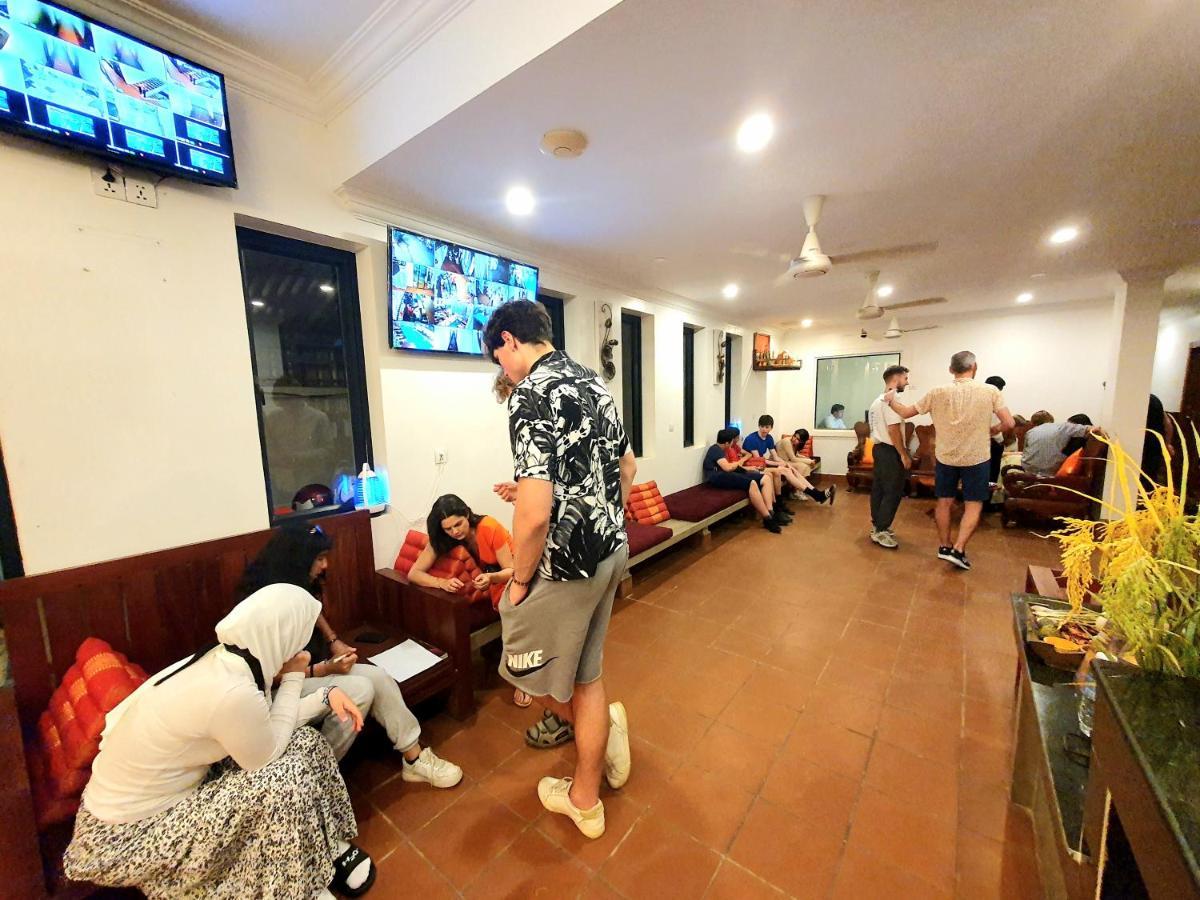 Darling Pub Hostel Siem Reap Esterno foto